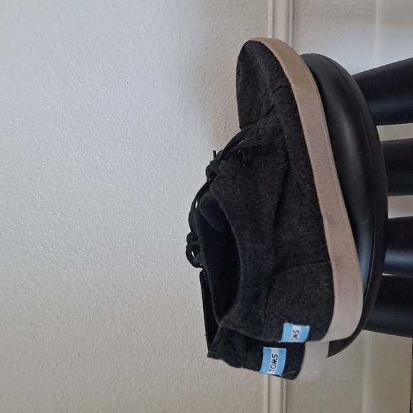 TOMS men's shoes size 12 - Picture 2 of 7